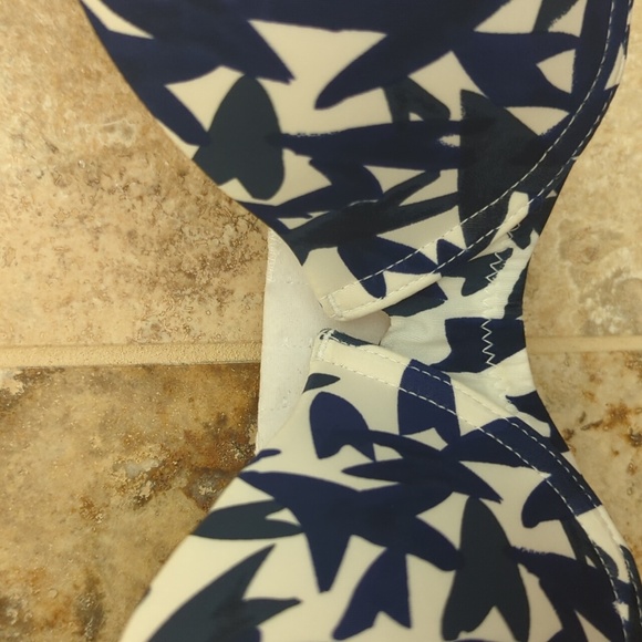 NWT Parah 34C Bra with Rhinestone Detail Geometric Underwire - Picture 5 of 10